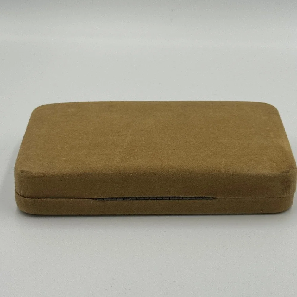 Vintage Small Tan Clamshell‎ Jewelry Gift Box Presentation Case 7
